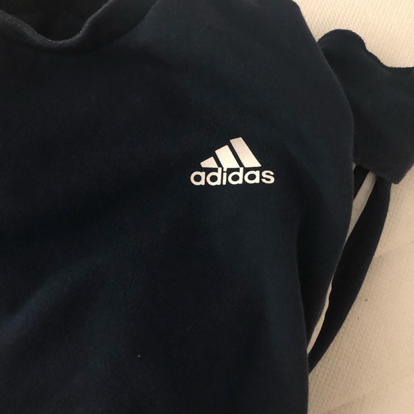 Adidas crewneck - Picture 1 of 4